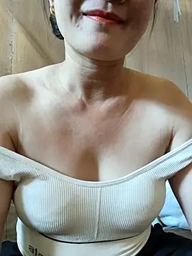 Snapshot of Paul-paul11 chatting on 27, 10, 2025 Paul-paul11 online show from 27, 10, 2025