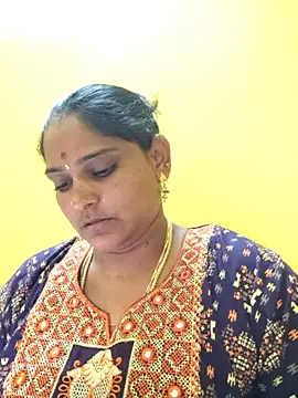 Snapshot of navyasree143 chatting on 25, 9, 2025 navyasree143 online show from 25, 9, 2025