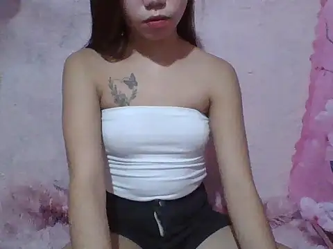 SweetPussie18x online show from 27, 5, 2026