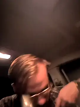 Snapshot of bear8t chatting on 2, 10, 2025 bear8t online show from 2, 10, 2025