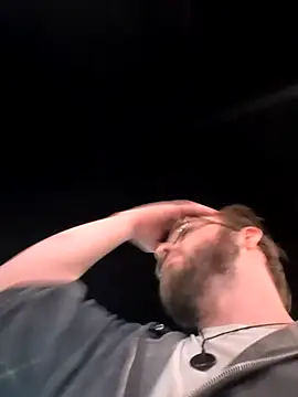 Snapshot of bear8t chatting on 29, 10, 2025 bear8t online show from 29, 10, 2025