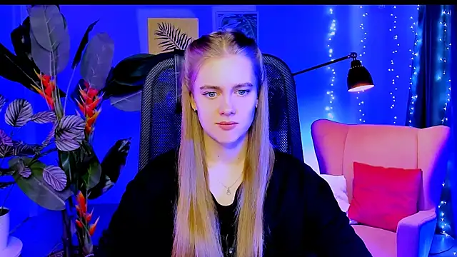 JuneWoods online show from 4, 3, 2026