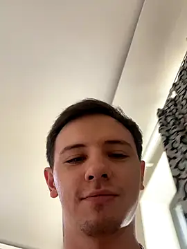 Snapshot of KirilStella chatting on 30, 9, 2025 KirilStella online show from 30, 9, 2025