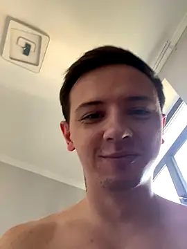 Snapshot of KirilStella chatting on 5, 10, 2025 KirilStella online show from 5, 10, 2025