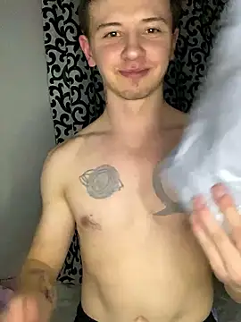 Snapshot of KirilStella chatting on 7, 10, 2025 KirilStella online show from 7, 10, 2025