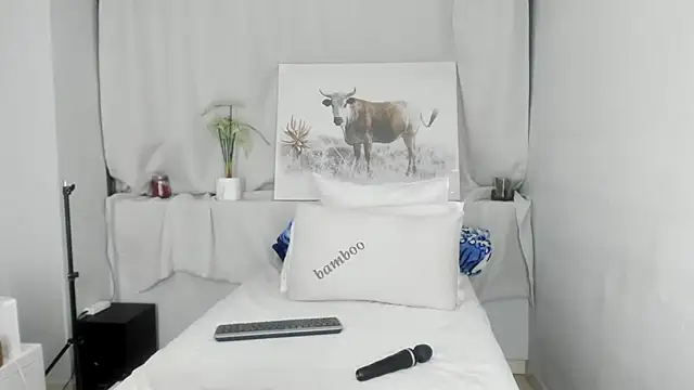 Snapshot of ConnieSmall24 chatting on 6, 10, 2025 ConnieSmall24 online show from 6, 10, 2025