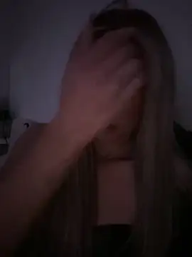 blondeeee online show from 2, 2, 2026