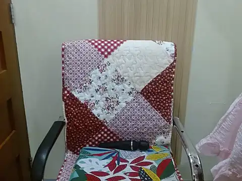 Snapshot of wildJean_Fantasy18x chatting on 13, 10, 2025 wildJean Fantasy18x online show from 13, 10, 2025