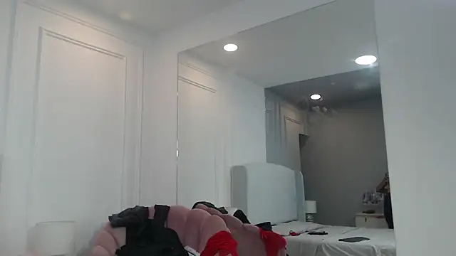 Snapshot of ChantalGarner chatting on 16, 10, 2025 ChantalGarner online show from 16, 10, 2025