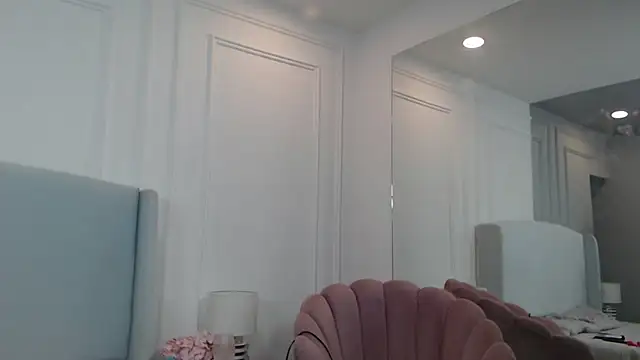 Snapshot of ChantalGarner chatting on 18, 10, 2025 ChantalGarner online show from 18, 10, 2025