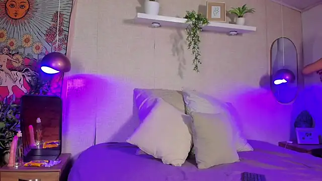 Snapshot of Violeta_dh chatting on 2, 10, 2025 Violeta dh online show from 2, 10, 2025