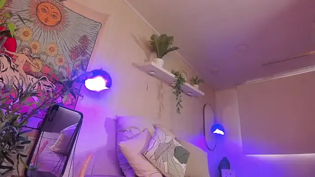 Snapshot of Violeta_dh chatting on 30, 10, 2025 Violeta dh online show from 30, 10, 2025