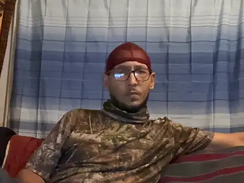 Snapshot of ThrowedWorldWide chatting on 10, 1, 2026 ThrowedWorldWide online show from 10, 1, 2026