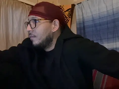 Snapshot of ThrowedWorldWide chatting on 14, 1, 2026 ThrowedWorldWide online show from 14, 1, 2026