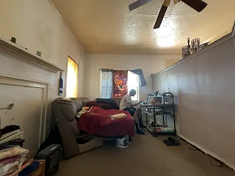 Snapshot of ThrowedWorldWide chatting on 9, 3, 2026 ThrowedWorldWide online show from 9, 3, 2026