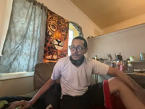 Snapshot of ThrowedWorldWide chatting on 15, 3, 2026 ThrowedWorldWide online show from 15, 3, 2026