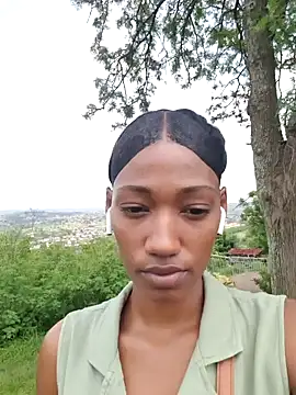 Camillasexy online show from 27, 11, 2025