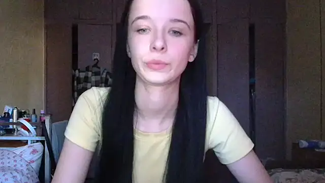 Emilia Light online show from 4, 10, 2025