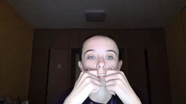 Emilia Light online show from 11, 11, 2025