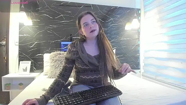 ZOE LE online show from 7, 2, 2026