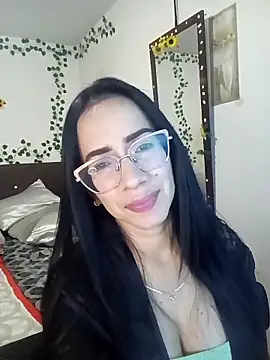 Snapshot of YaraDuartee chatting on 31, 1, 2026 YaraDuartee online show from 31, 1, 2026