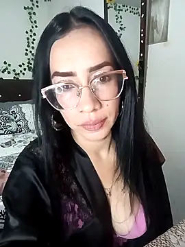 Snapshot of YaraDuartee chatting on 14, 2, 2026 YaraDuartee online show from 14, 2, 2026