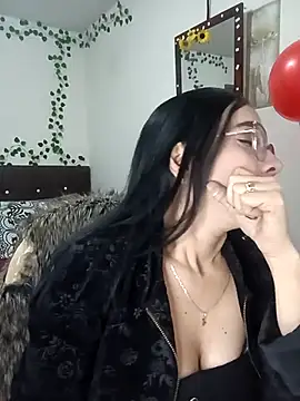 Snapshot of YaraDuartee chatting on 17, 2, 2026 YaraDuartee online show from 17, 2, 2026