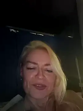 demidelightfulxx online show from 27, 10, 2025