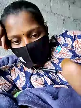 Tamil Hot Sandy online show from 4, 12, 2025