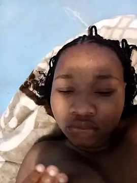 Snapshot of SugarSpiceXXX chatting on 4, 10, 2025 SugarSpiceXXX online show from 4, 10, 2025