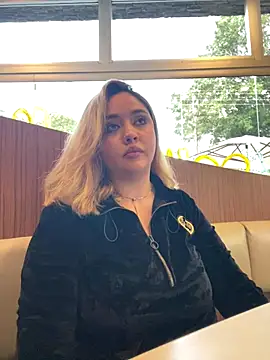 Snapshot of Angelina_velvett chatting on 6, 10, 2025 Angelina velvett online show from 6, 10, 2025