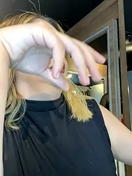 Snapshot of Angelina_velvett chatting on 14, 10, 2025 Angelina velvett online show from 14, 10, 2025