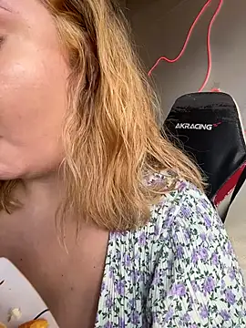 Snapshot of Angelina_velvett chatting on 9, 11, 2025 Angelina velvett online show from 9, 11, 2025