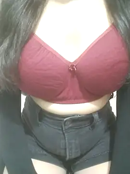 Snapshot of Rosie_Star chatting on 24, 10, 2025 Rosie Star online show from 24, 10, 2025