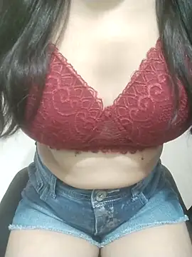 Snapshot of Rosie_Star chatting on 3, 11, 2025 Rosie Star online show from 3, 11, 2025