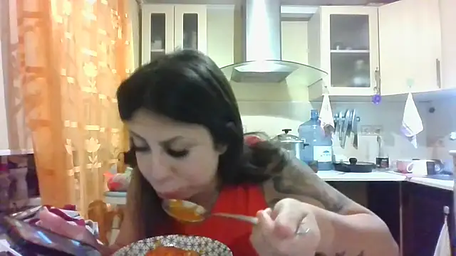 Snapshot of QueenMomyS chatting on 18, 10, 2025 QueenMomyS online show from 18, 10, 2025