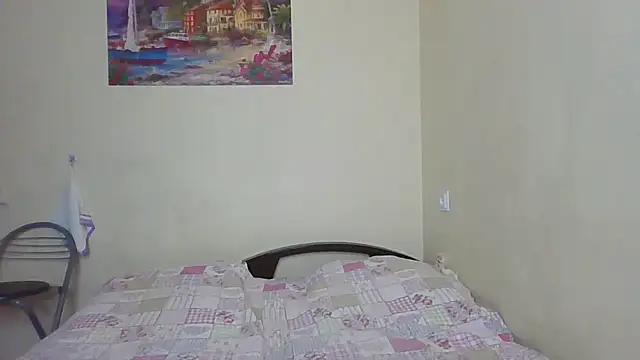 Snapshot of QueenMomyS chatting on 2, 2, 2026 QueenMomyS online show from 2, 2, 2026