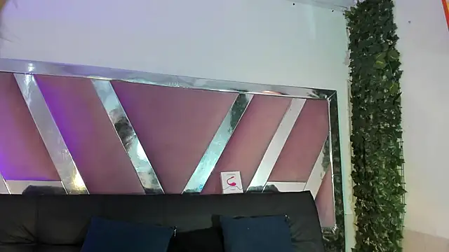 Snapshot of KateValencia chatting on 6, 11, 2025 KateValencia online show from 6, 11, 2025