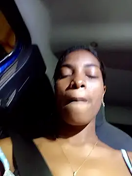 Snapshot of aliyah_decker chatting on 22, 10, 2025 aliyah decker online show from 22, 10, 2025