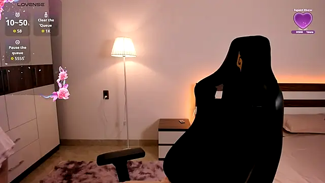 Snapshot of AmyVilvet_ chatting on 20, 10, 2025 AmyVilvet online show from 20, 10, 2025