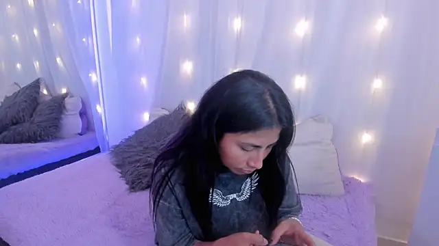 Snapshot of Olivia_Morrys chatting on 21, 5, 2026 Olivia Morrys online show from 21, 5, 2026