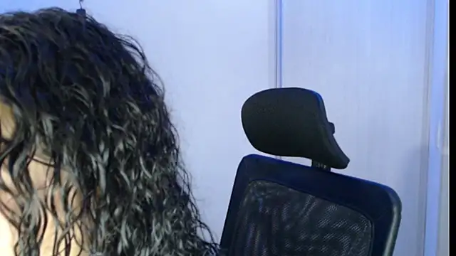 Snapshot of Ivonnybonn chatting on 17, 10, 2025 Ivonnybonn online show from 17, 10, 2025