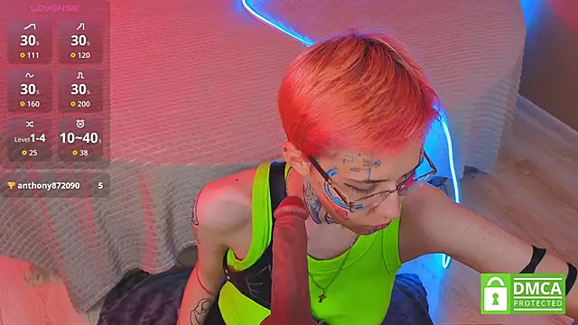 Snapshot of Sharlikiss chatting on 31, 10, 2025 Sharlikiss online show from 31, 10, 2025