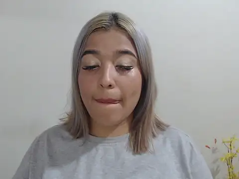 Snapshot of Charlotte_Greyk chatting on 1, 10, 2025 Charlotte Greyk online show from 1, 10, 2025