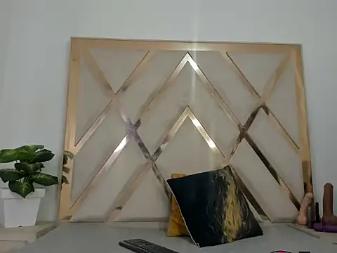 indiraasm online show from 4, 10, 2025