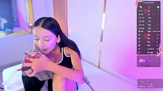 EmmiHops online show from 5, 12, 2025