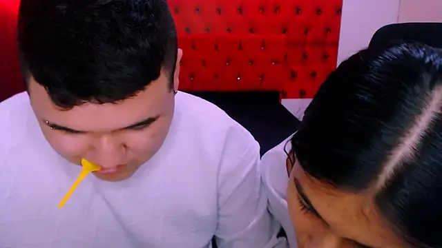 Charly and laura online show from 6, 10, 2025