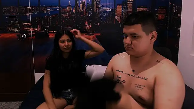 Charly and laura online show from 24, 10, 2025