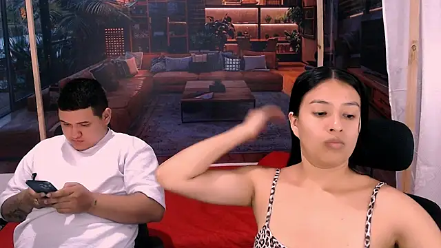 Charly and laura online show from 28, 10, 2025