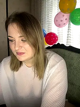 Snapshot of AliseShyness chatting on 19, 10, 2025 AliseShyness online show from 19, 10, 2025